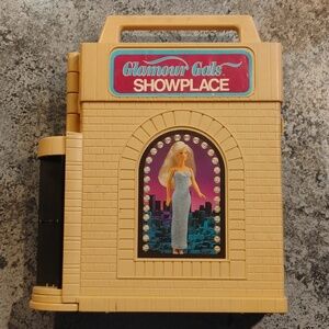 Used Vintage 1981 Kenner Glamour Gals Showcase With Dolls